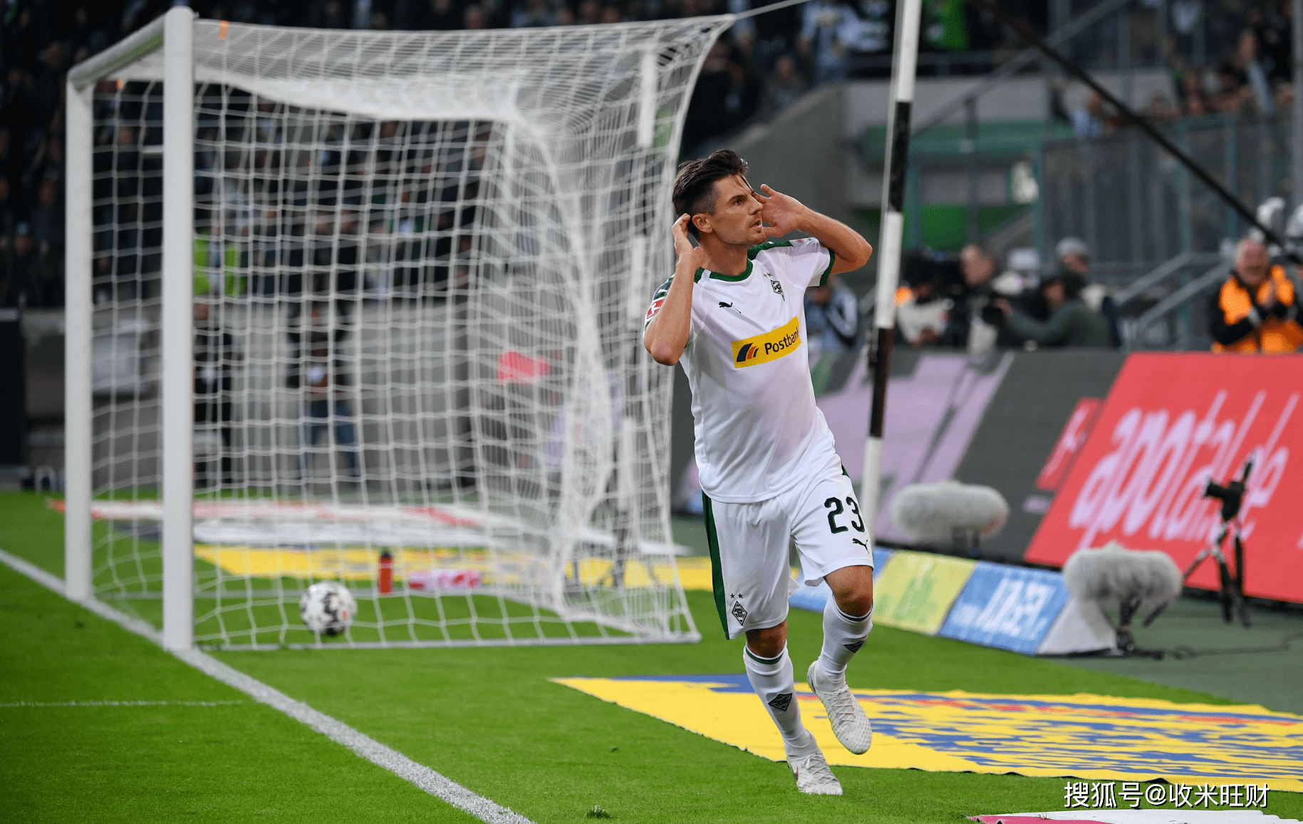 电竞综合平台-门兴格拉德巴赫今晚回应争议，志在欧超杯名次提升，压力陡增，高层口径保持一致的简单介绍